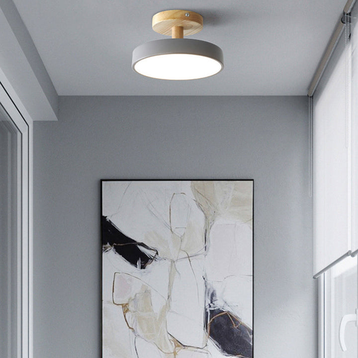 Lampa sufitowa LED kompaktowa z drewnem do sypialni i przedpokoju