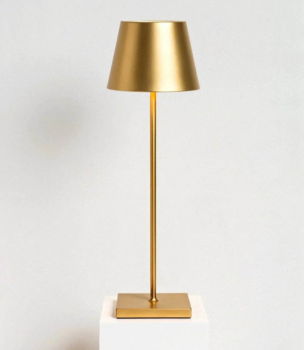 Bezprzewodowa lampa stołowa LED z kloszem