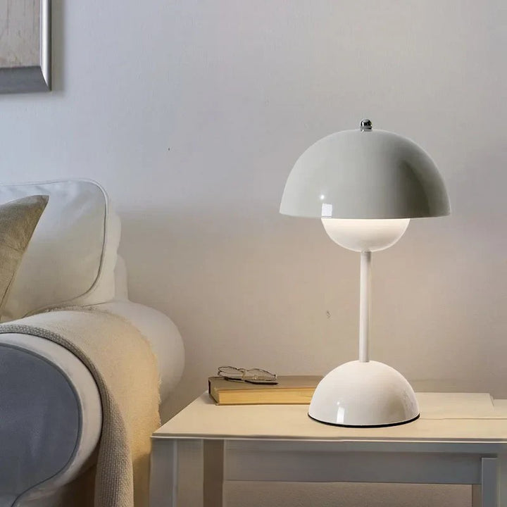 Bezprzewodowa lampa stołowa LED z kloszem kopułowym