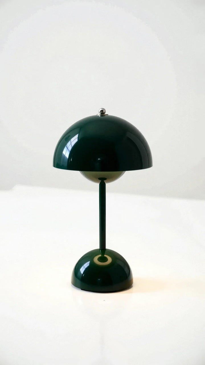 Bezprzewodowa lampa stołowa LED z kloszem kopułowym
