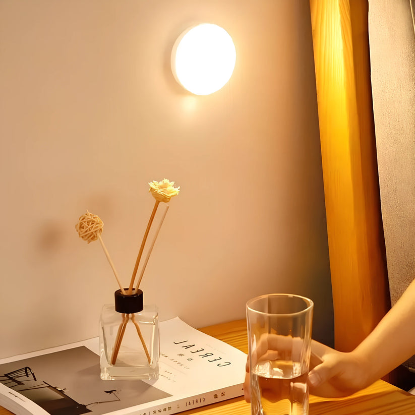 Bezprzewodowa okrągła lampa LED z czujnikiem ruchu i ładowaniem USB