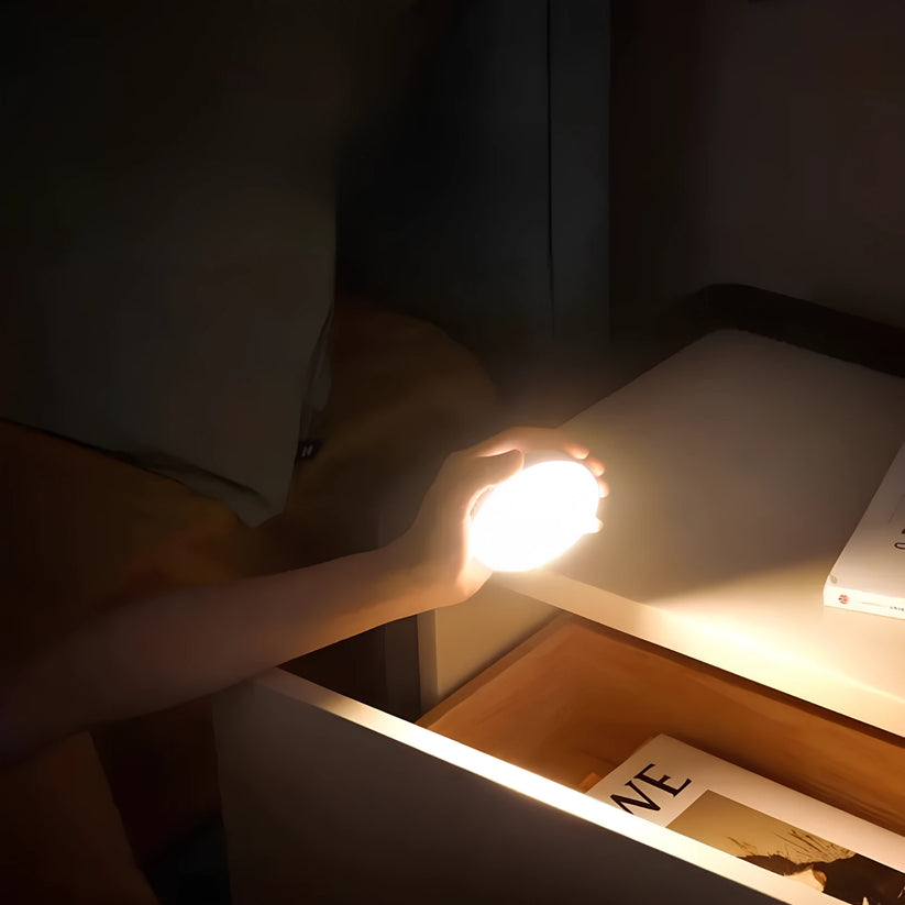 Bezprzewodowa okrągła lampa LED z czujnikiem ruchu i ładowaniem USB