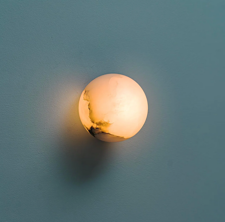Dekoracyjna kulista lampa ścienna z naturalnego kamienia