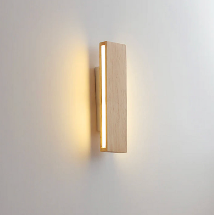 Drewniana lampa ścienna liniowa LED z naturalnego drewna