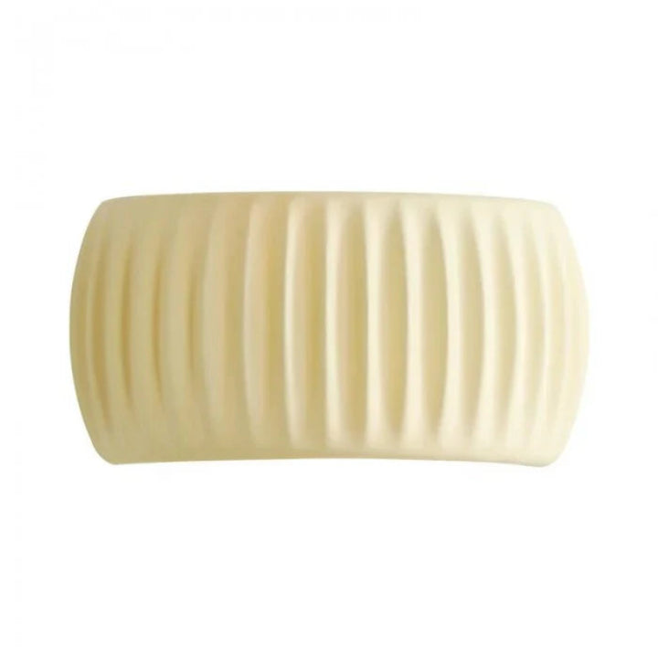 Kinkiet ceramiczny z rowkowaną powierzchnią