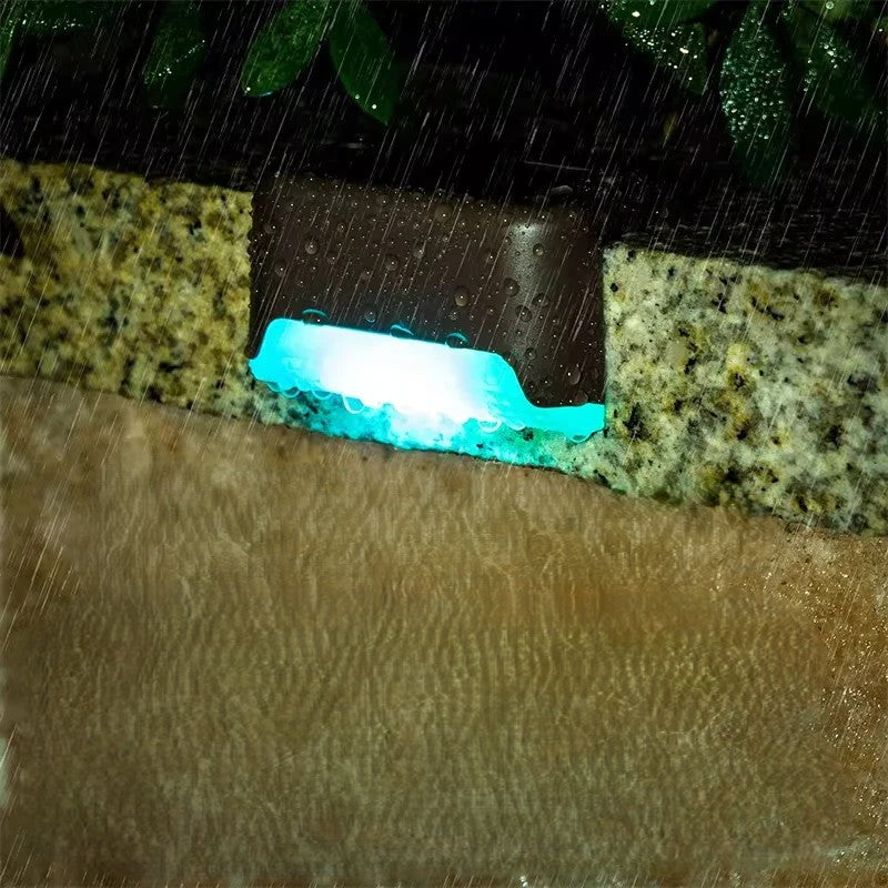 Lampa Solar­na LED do Ogrodu i na Balkon – Kinkiet Zewnętrzny do Montażu na Balustradzie