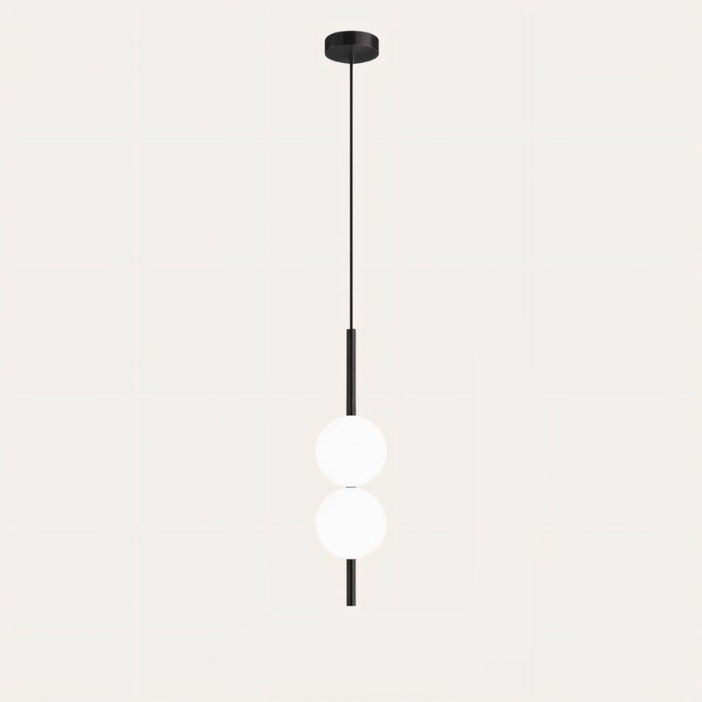 Lampa wisząca smukła z kulistym kloszem do sypialni i salonu