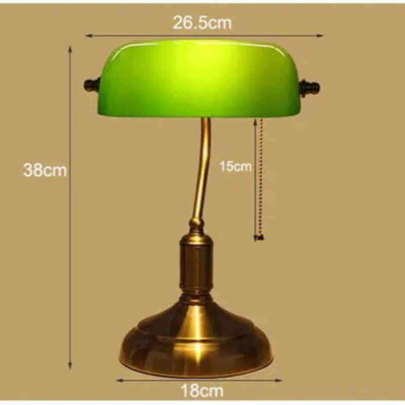 Lampa biurkowa w stylu bankiera z kloszem szklanym i podstawą mosiężną