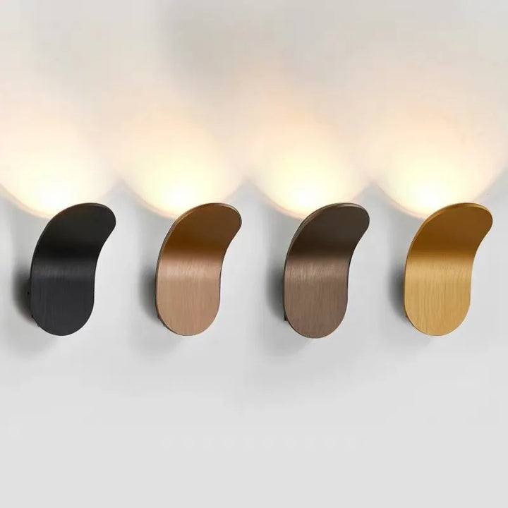 Lampa ścienna LED o organicznym kształcie