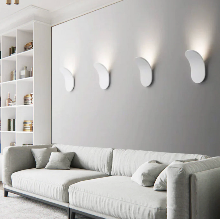 Lampa ścienna LED o organicznym kształcie