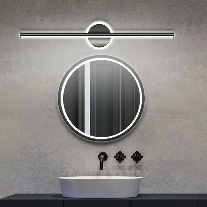 Lampa ścienna LED z poziomym liniowym paskiem świetlnym i okrągłą podstawą