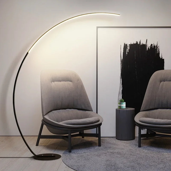 Lampa podłogowa Arc LED z metalową podstawą