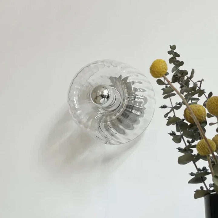 Lampa powierzchniowa z kloszem szklanym