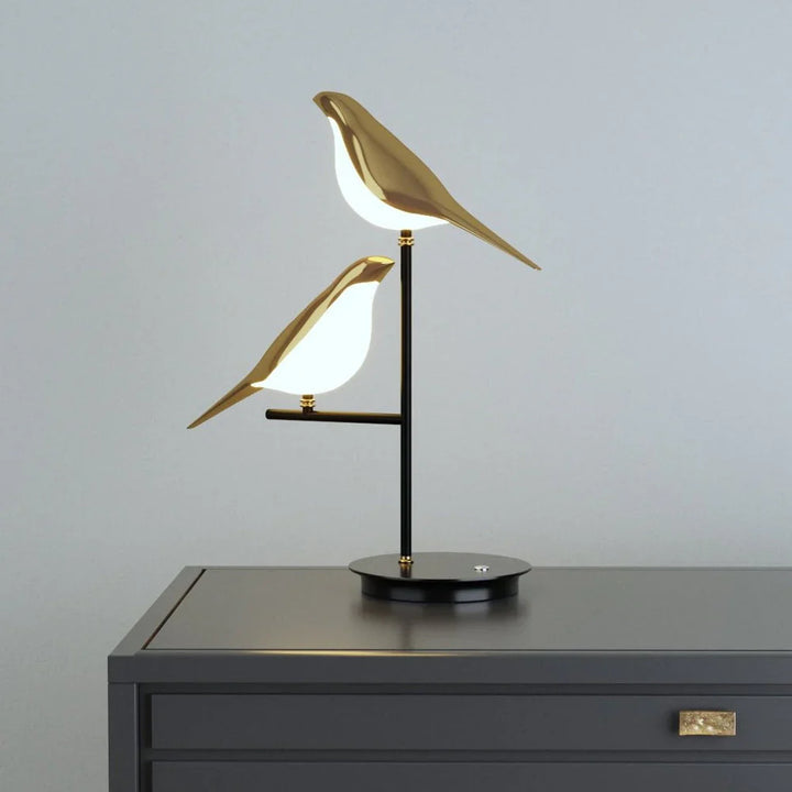 Lampa stołowa LED z podświetlanymi figurkami ptaków