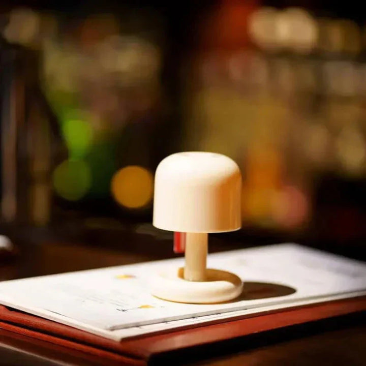 Lampa stołowa LED z zaokrąglonym kloszem bezprzewodowa, ładowana przez USB