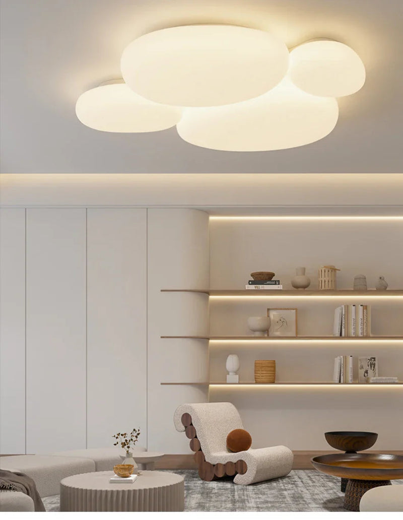 Lampa sufitowa LED o organicznym kształcie