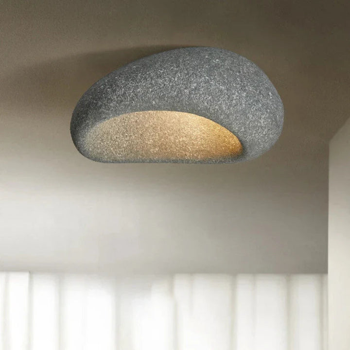 Lampa sufitowa LED z kloszem o fakturze kamienia i szorstkiej fakturze tynku