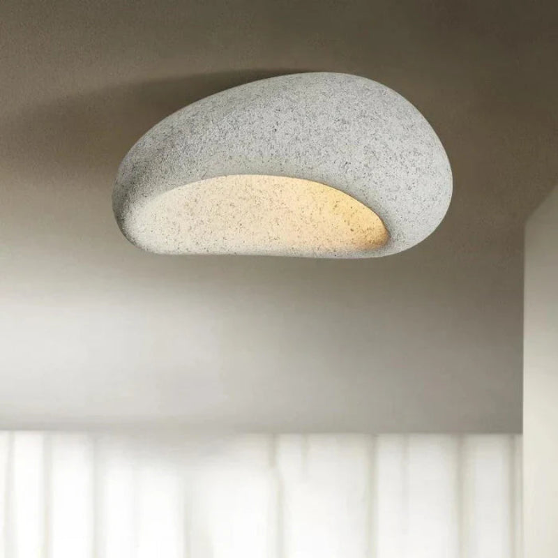 Lampa sufitowa LED z kloszem o fakturze kamienia i szorstkiej fakturze tynku