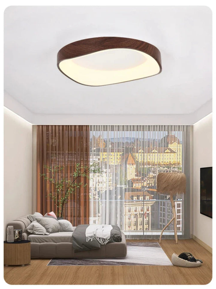 Lampa sufitowa LED z organicznym owalnym kloszem z forniru drewnianego