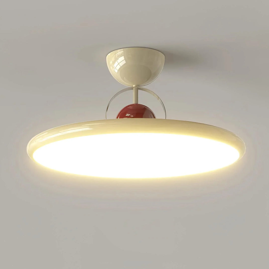 Lampa sufitowa LED z płaskim kloszem i kulistym detalem