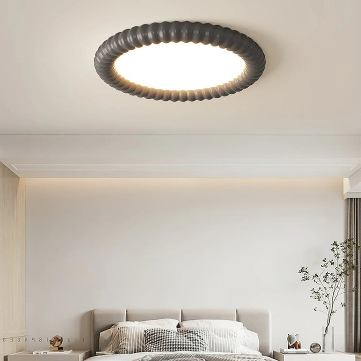 Lampa sufitowa LED z rowkowaną ramą