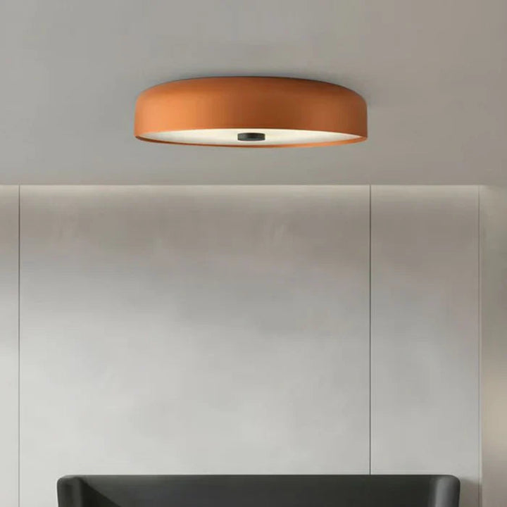 Lampa sufitowa LED z szerokim kloszem w kształcie bębna i zaokrągloną krawędzią