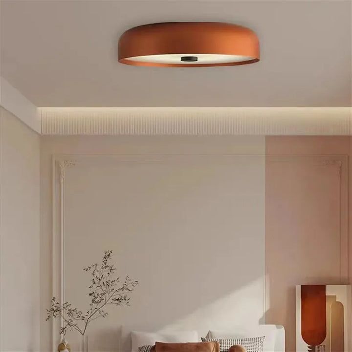 Lampa sufitowa LED z szerokim kloszem w kształcie bębna i zaokrągloną krawędzią