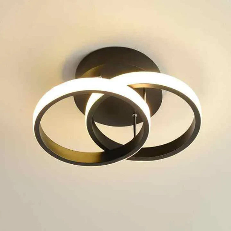 Lampa sufitowa LED z trzema splecionymi pierścieniami