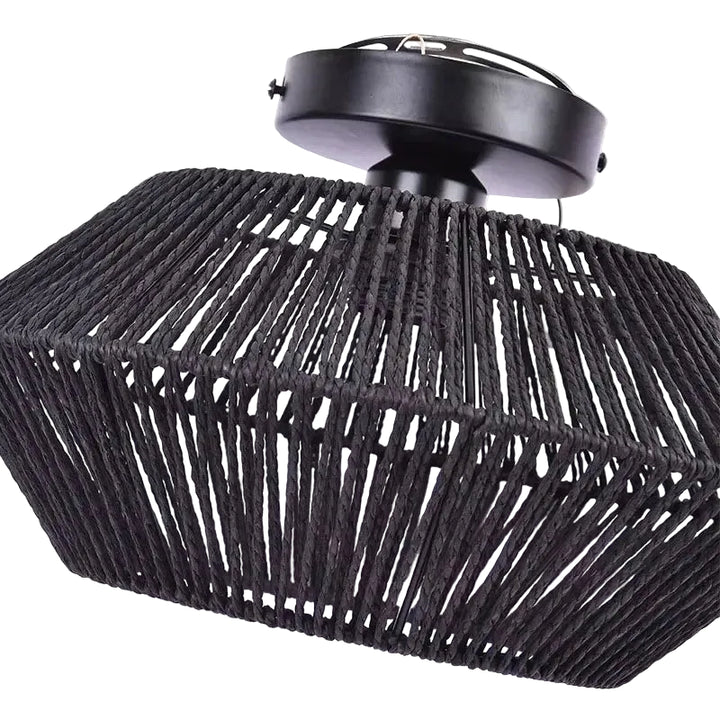 Lampa sufitowa boho z ażurowym kloszem