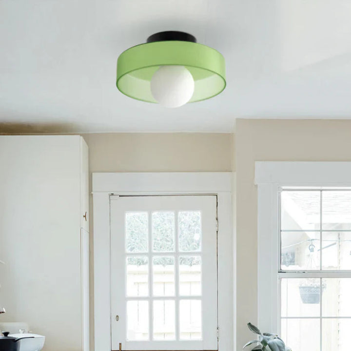 Lampa sufitowa i ścienna LED z kloszem w kształcie dysku i mleczną kulą