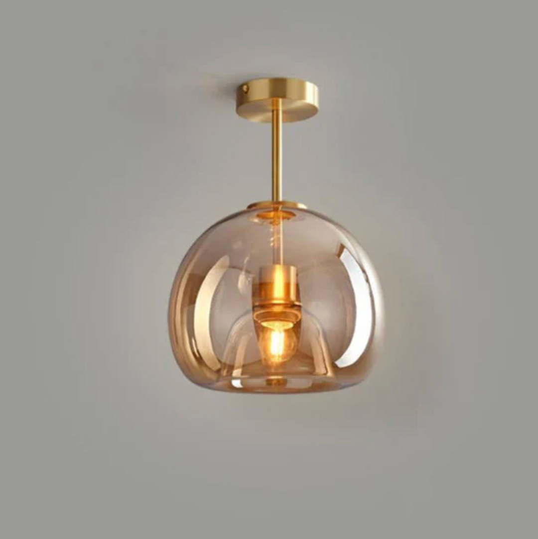 Lampa sufitowa w kształcie szklanej kuli z kloszem z przydymionego szkła