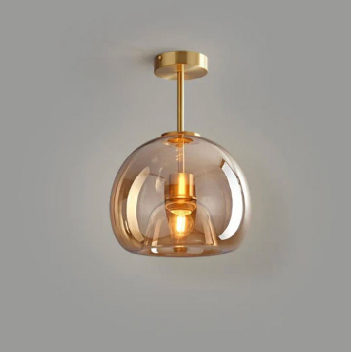 Lampa sufitowa w kształcie szklanej kuli z kloszem z przydymionego szkła