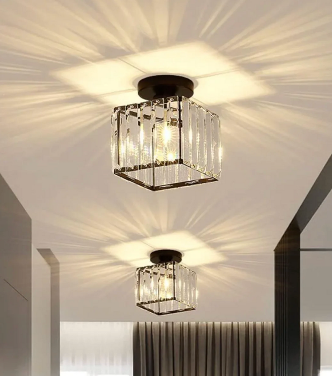 Lampa sufitowa z pryzmatami kryształowymi