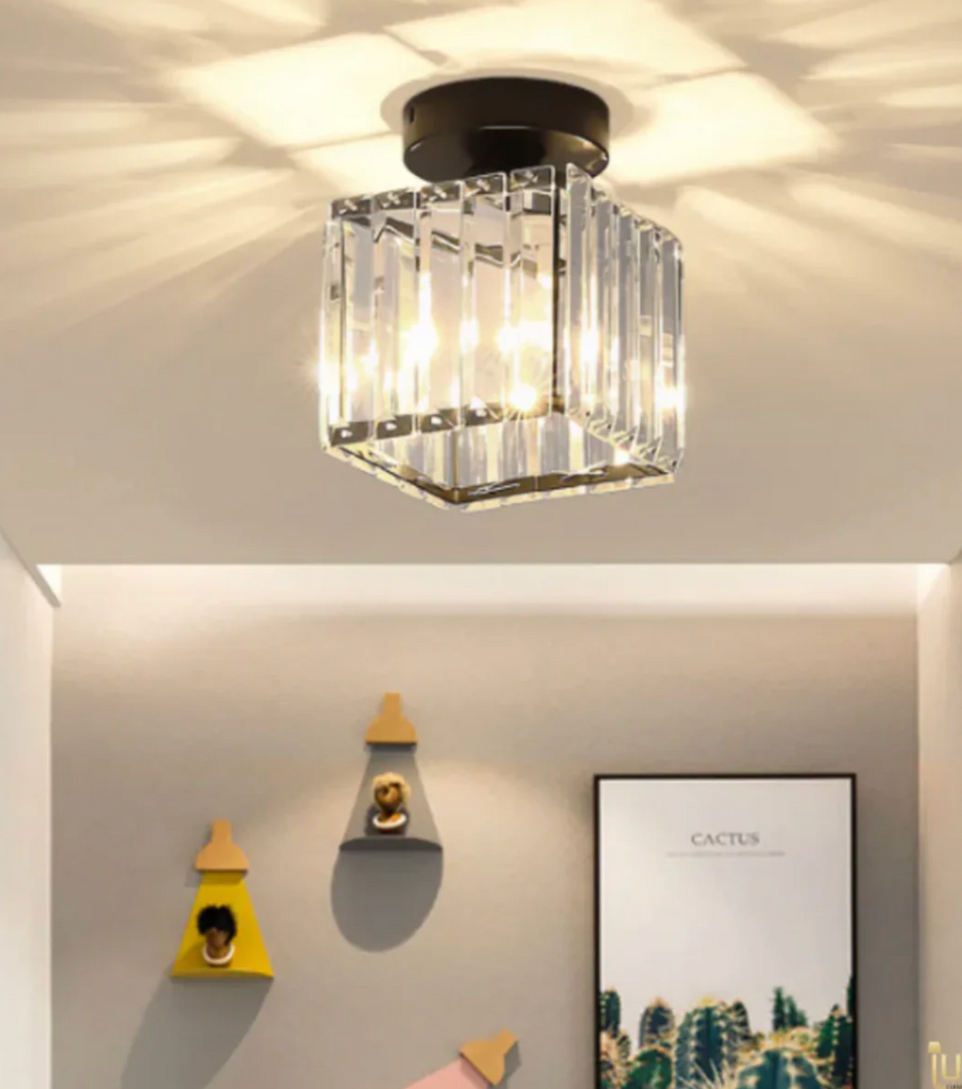 Lampa sufitowa z pryzmatami kryształowymi
