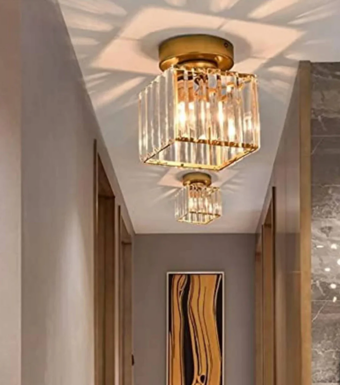 Lampa sufitowa z pryzmatami kryształowymi