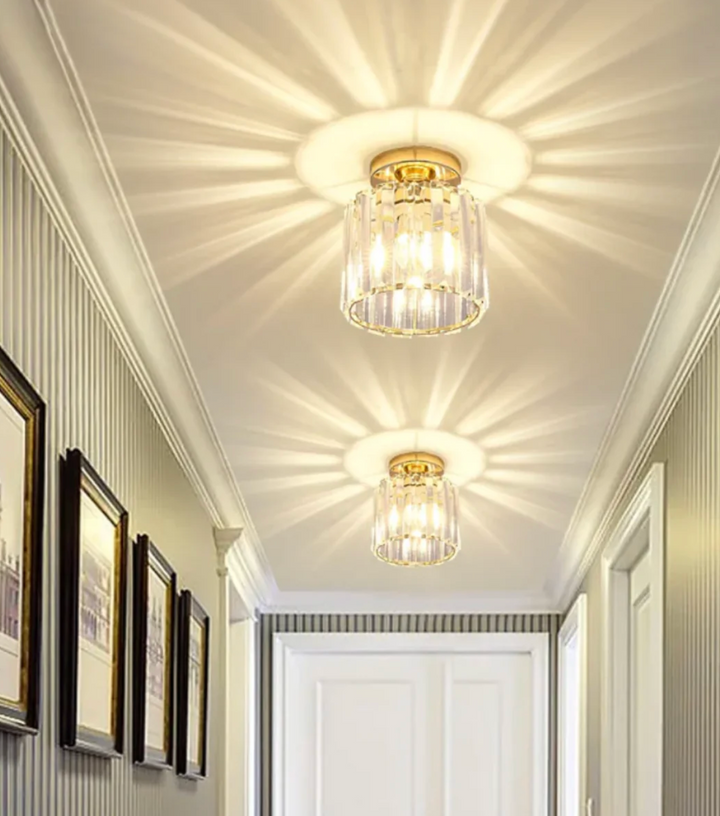 Lampa sufitowa z pryzmatami kryształowymi