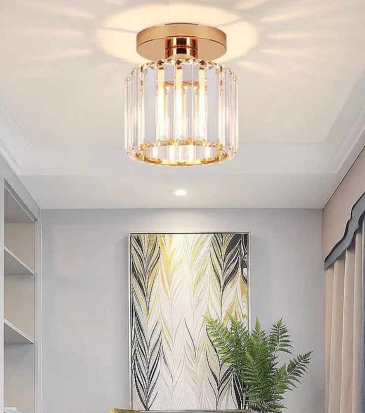 Lampa sufitowa z pryzmatami kryształowymi