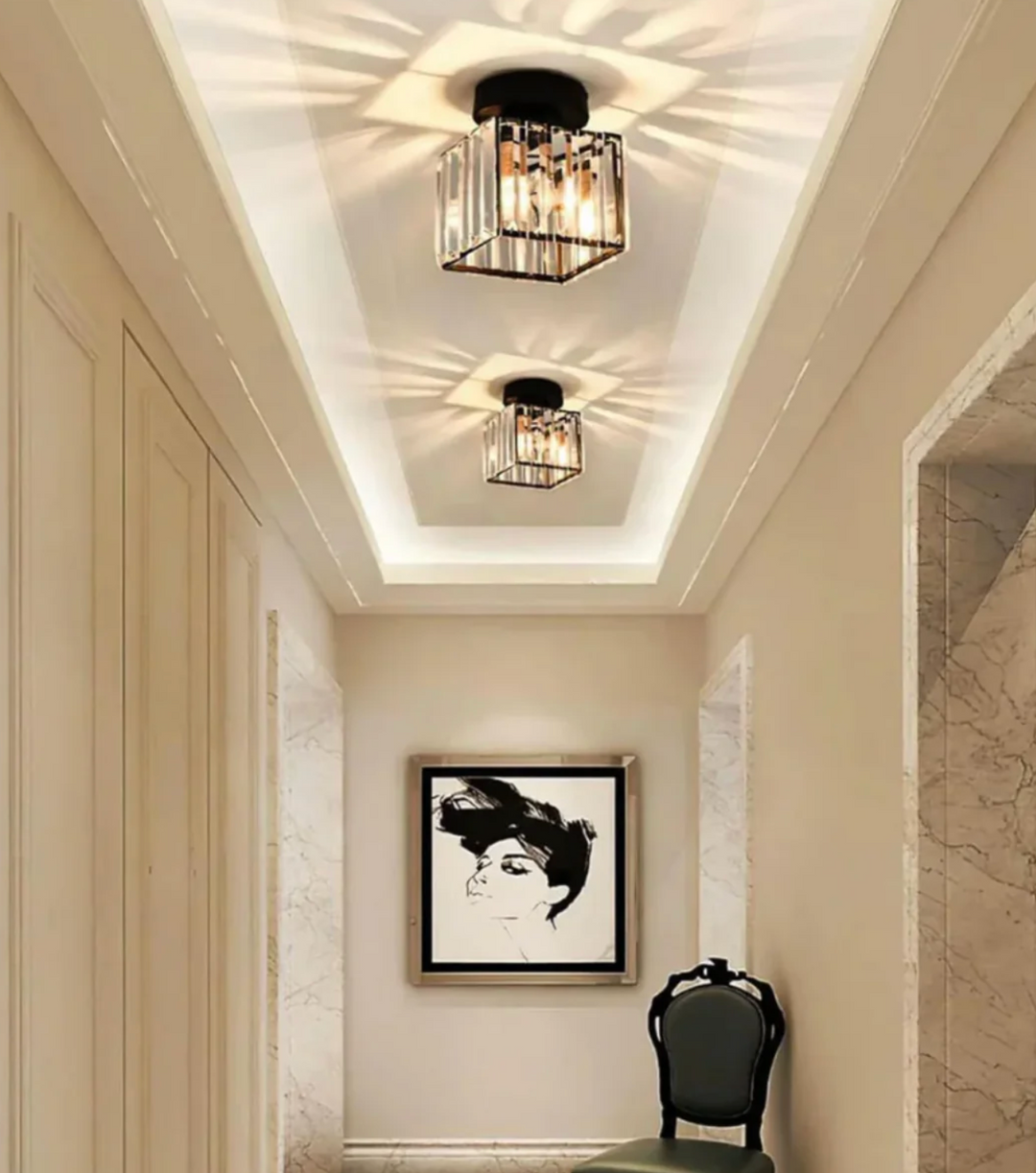 Lampa sufitowa z pryzmatami kryształowymi