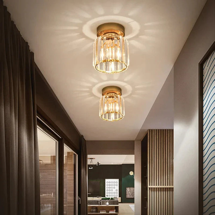 Lampa sufitowa z pryzmatami kryształowymi