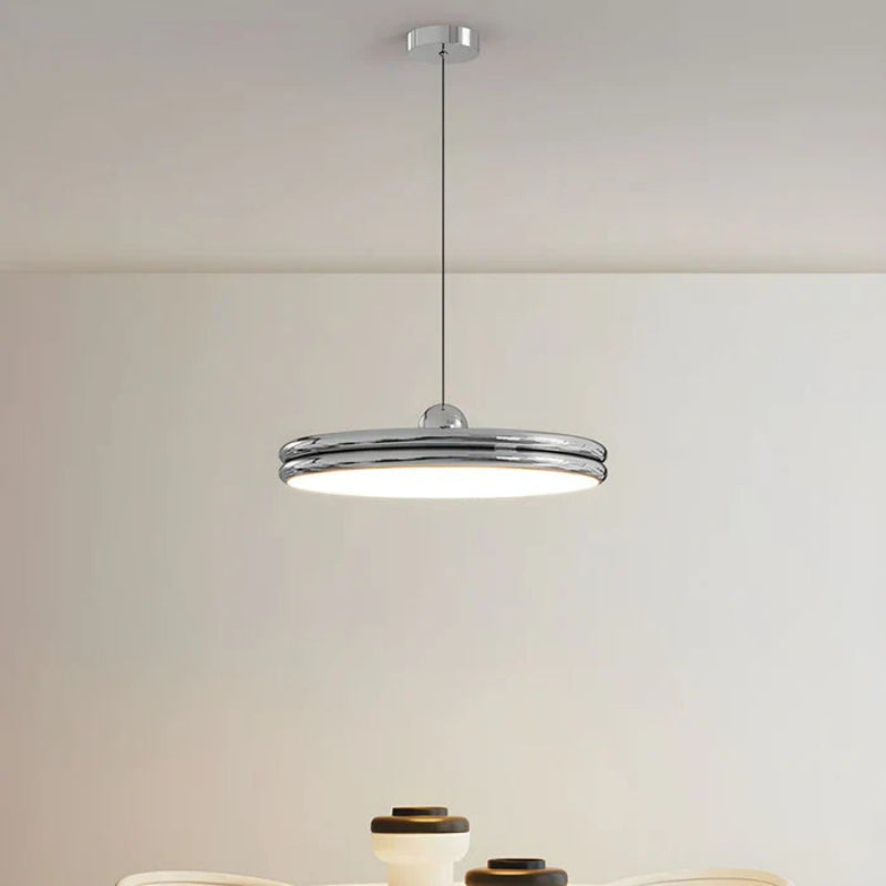 Lampa wisząca LED płaski klosz w kształcie dysku z lakierowanym wykończeniem