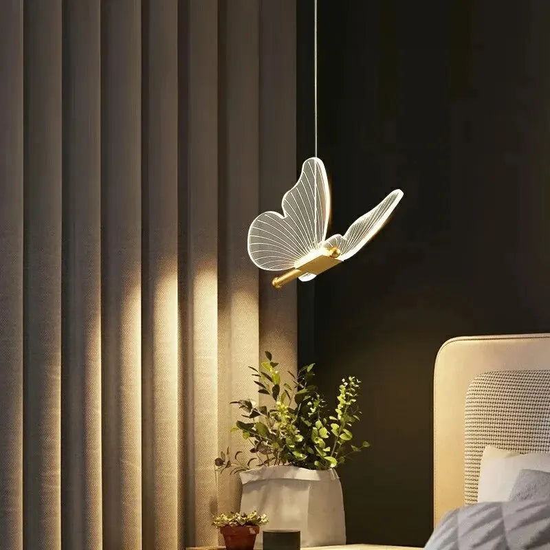 Lampa wisząca LED w kształcie motyla