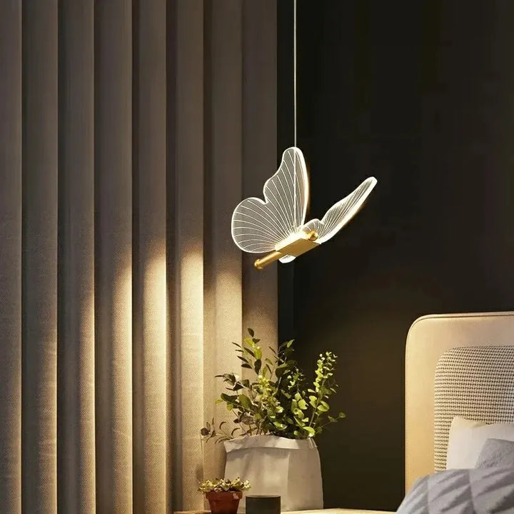 Lampa wisząca LED w kształcie motyla