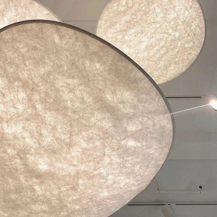 Lampa wisząca LED z długim łezkowatym panelem alabastrowym na trójkątnej ramie