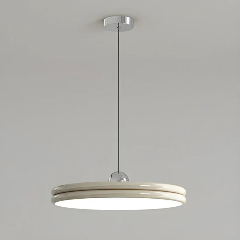 Lampa wisząca LED z dwuwarstwowym lakierowanym kloszem w kształcie dysku