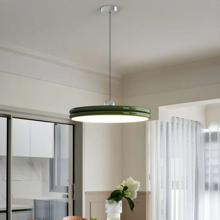 Lampa wisząca LED z dwuwarstwowym lakierowanym kloszem w kształcie dysku