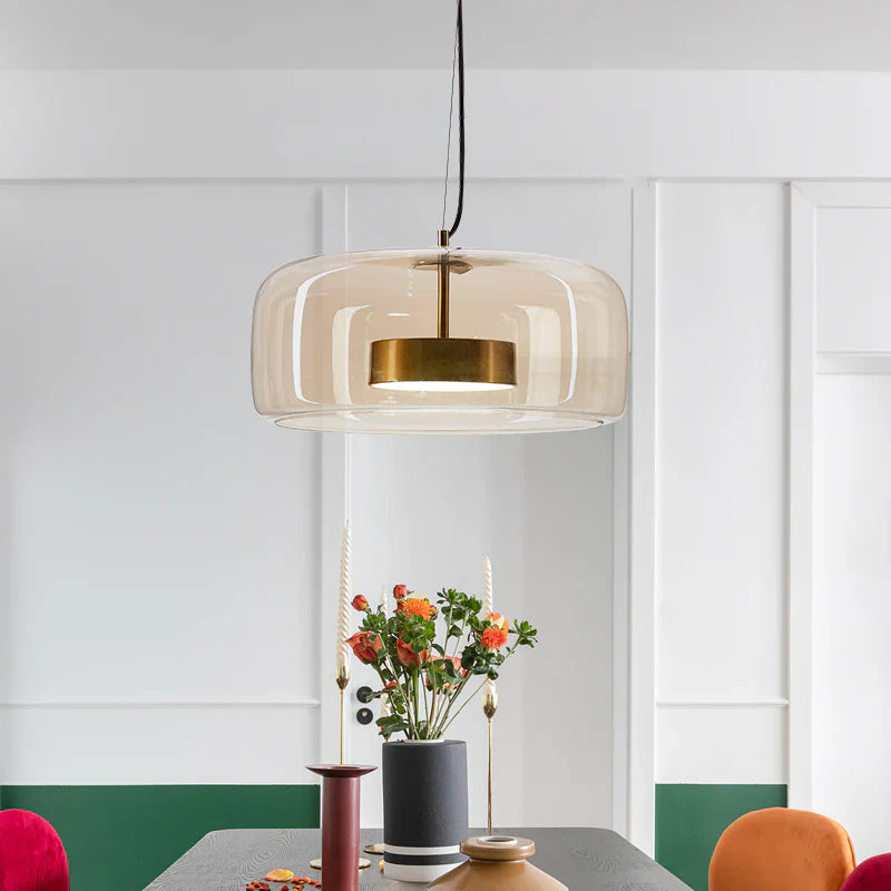 Lampa wisząca LED z dwuwarstwowym szklanym kloszem i złotym pierścieniem wewnętrznym