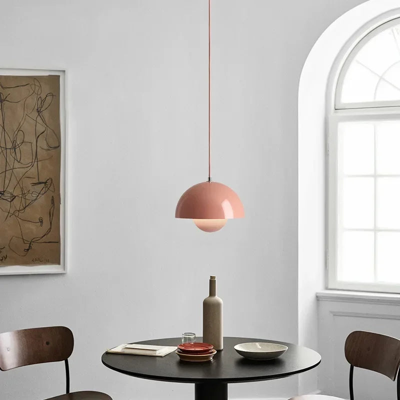 Lampa wisząca LED z kopulastym metalowym kloszem i matowym szklanym kloszem
