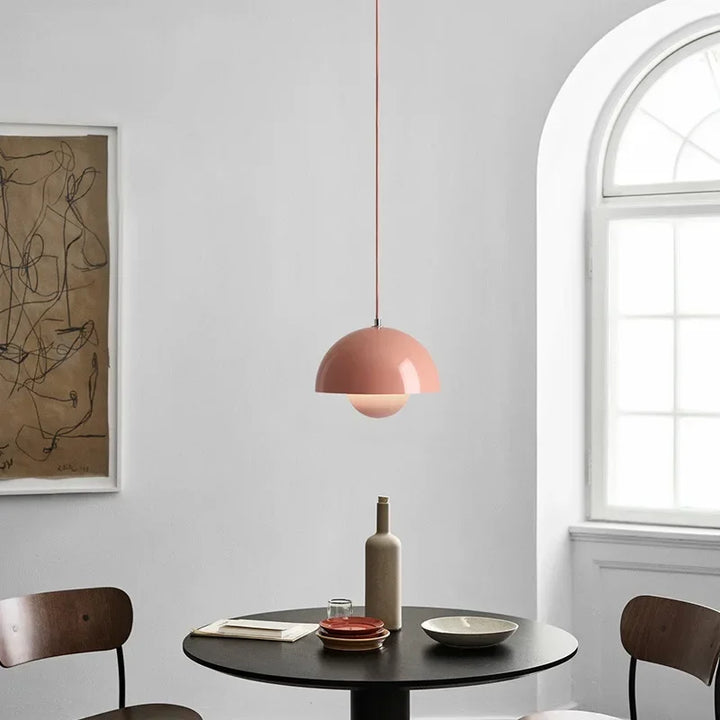Lampa wisząca LED z kopulastym metalowym kloszem i matowym szklanym kloszem