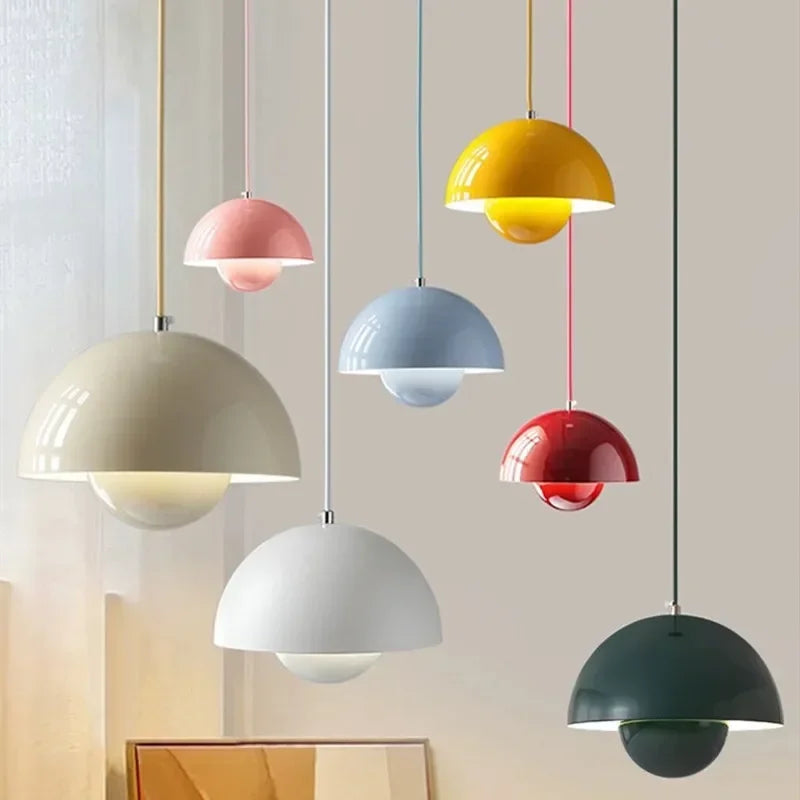 Lampa wisząca LED z kopulastym metalowym kloszem i matowym szklanym kloszem