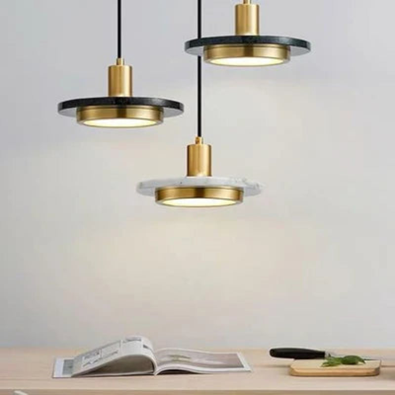 Lampa wisząca LED z marmurowym dyskiem